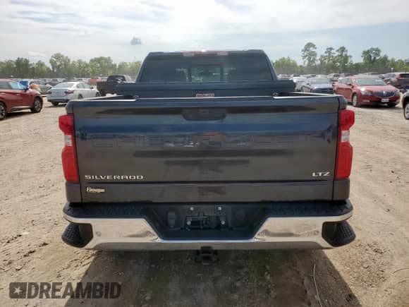 2022 Chevrolet Silverado 1500 LTZ z VIN 1GCPWEED6NZ188550, wystawiony jako Copart lot #58320475 z przebiegiem 48 382 mil mil oraz Szkoda całkowita • Salvage title. Historia ofert i sprzedaży dostępna na DreamBid. Obrazek 6.