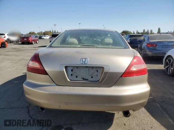2004 Honda Accord LX с VIN 1HGCM822X4A020370, выставлен на аукционе Copart как лот 73607934 с пробегом 215 633 миль миль и Списание • Salvage title. История ставок и продаж доступна на DreamBid. Изображение 6.