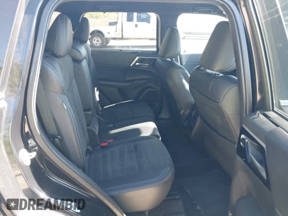 2024 Mitsubishi Outlander SE with VIN JA4J3VA89RZ015788, listed as a IAAI auction lot 43516856 with 58,712 mi miles and . Bid and sale history available at DreamBid. Image 8.