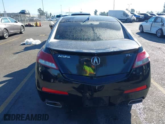 2009 Acura TL Technology с VIN 19UUA86599A022166, выставлен на аукционе IAAI как лот 43467655 с пробегом 197 933 миль миль и . История ставок и продаж доступна на DreamBid. Изображение 16.