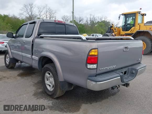 2001 Toyota Tundra Limited with VIN 5TBRT38121S185270, listed as a IAAI auction lot 41875352 with Not provided miles and . Bid and sale history available at DreamBid. Image 3.