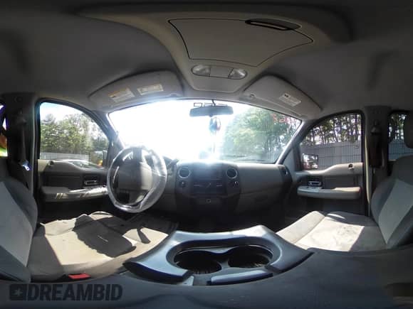 2008 Ford F-150 XL с VIN 1FTRW14W78FC14468, выставлен на аукционе IAAI как лот 42733753 с пробегом 270 702 миль миль и . История ставок и продаж доступна на DreamBid. Изображение 18.