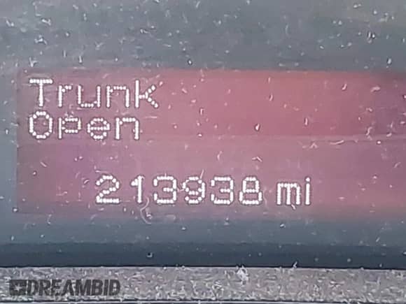 2014 Dodge Dart SXT z VIN 1C3CDFBB1ED791081, wystawiony jako IAAI lot #43490451 z przebiegiem 213 938 mil mil oraz . Historia ofert i sprzedaży dostępna na DreamBid. Obrazek 13.