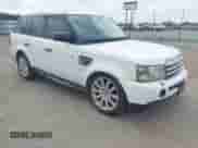 2008 Land Rover Range Rover Sport SC with VIN SALSH23428A122823, listed as a IAAI auction lot 43332606 with 243,662 mi miles and . Bid and sale history available at DreamBid. Image 6.