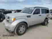 2011 Dodge Nitro SE z VIN 1D4PT2GK7BW506825, wystawiony jako Copart lot #70860154 z przebiegiem 158 803 mil mil oraz Szkoda całkowita • Salvage title. Historia ofert i sprzedaży dostępna na DreamBid. Obrazek 1.