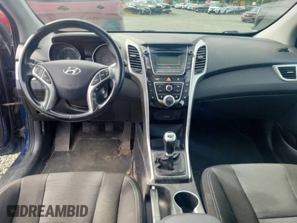 2013 Hyundai Elantra z VIN KMHD35LE8DU113296, wystawiony jako Copart lot #81550925 z przebiegiem 106 838 mil mil oraz Czysty tytuł • Clean title. Historia ofert i sprzedaży dostępna na DreamBid. Obrazek 8.