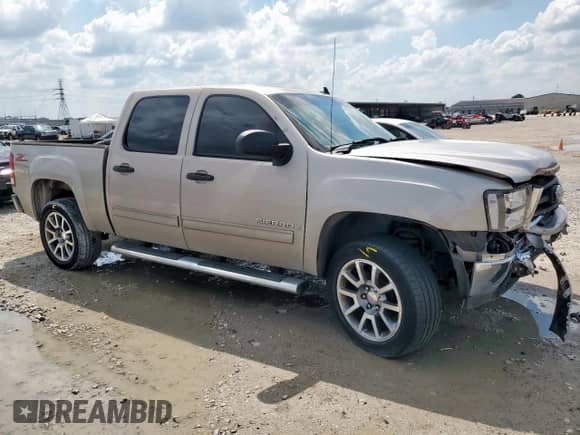 2007 GMC Sierra 1500 SLE2 with VIN 2GTEC13J871520873, listed as a Copart auction lot 71089175 with 130,379 mi miles and Salvage title. Bid and sale history available at DreamBid. Image 4.
