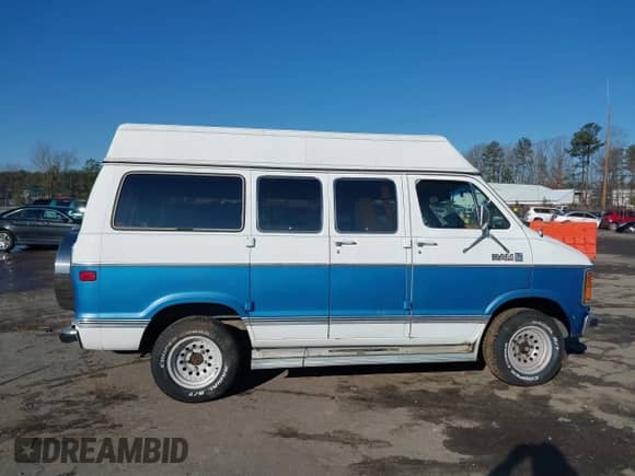 1985 Dodge RAM with VIN 2B4HB11T9FK207910, listed as a IAAI auction lot 41551316 with 28,058 mi miles and . Bid and sale history available at DreamBid. Image 13.
