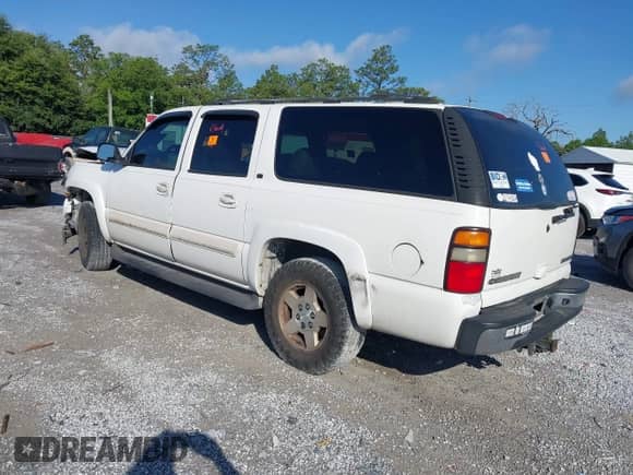 2005 Chevrolet Suburban LS с VIN 3GNEC16Z05G125924, выставлен на аукционе IAAI как лот 42241502 с пробегом 204 435 миль миль и . История ставок и продаж доступна на DreamBid. Изображение 3.