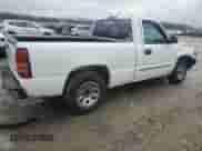 2005 GMC Sierra 1500 Work Truck with VIN 1GTEC14V75Z250573, listed as a Copart auction lot 43118455 with 152,471 mi miles and Salvage title. Bid and sale history available at DreamBid. Image 3.