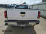 2017 Chevrolet Silverado 2500HD Work Truck z VIN 1GC0CUEG0HZ340891, wystawiony jako Copart lot #60320815 z przebiegiem 181 356 mil mil oraz Szkoda całkowita • Salvage title. Historia ofert i sprzedaży dostępna na DreamBid. Obrazek 6.
