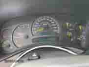 2003 Chevrolet Silverado 2500HD LT z VIN 1GCHK29183E344834, wystawiony jako Copart lot #67523835 z przebiegiem 187 456 mil mil oraz Szkoda całkowita • Salvage title. Historia ofert i sprzedaży dostępna na DreamBid. Obrazek 9.