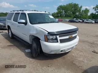 2007 Chevrolet Suburban LT с VIN 3GNFK16327G237694, выставлен на аукционе IAAI как лот 42542354 с пробегом 171 859 миль миль и . История ставок и продаж доступна на DreamBid. Изображение 1.