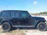 2021 Jeep Wrangler Unlimited Sahara with VIN 1C4JJXP68MW863992, listed as a IAAI auction lot 40618902 with 30,112 mi miles and . Bid and sale history available at DreamBid. Image 14.