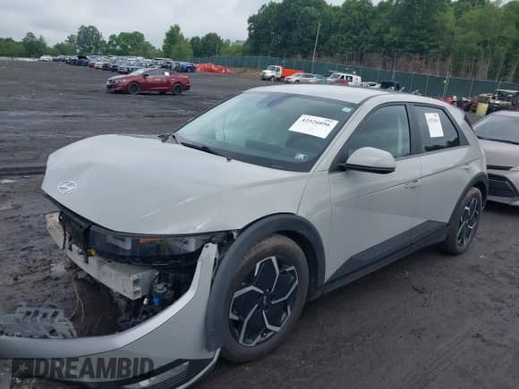 2023 Hyundai Ioniq 5 SE с VIN KM8KMDAF8PU136642, выставлен на аукционе IAAI как лот 42526056 с пробегом 65 936 миль миль и . История ставок и продаж доступна на DreamBid. Изображение 2.