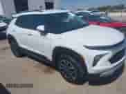 2025 Chevrolet TrailBlazer LT с VIN KL79MPSP7SB063678, выставлен на аукционе IAAI как лот 42943315 с пробегом 20 146 миль миль и . История ставок и продаж доступна на DreamBid. Изображение 1.