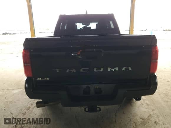 2024 Toyota Tacoma TRD Off Road with VIN 3TMLB5JN4RM068097, listed as a Copart auction lot 81422325 with 20,927 mi miles and Salvage title. Bid and sale history available at DreamBid. Image 6.