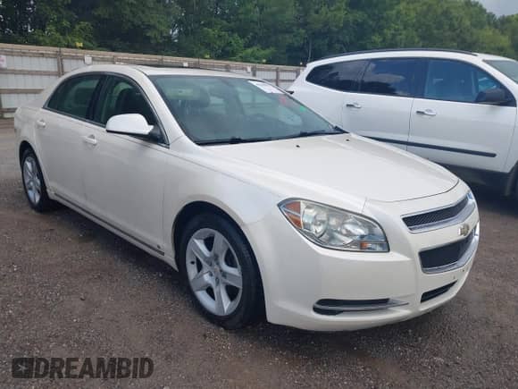 2010 Chevrolet Malibu 2LT z VIN 1G1ZD5EB7A4115930, wystawiony jako IAAI lot #42868817 z przebiegiem 164 340 mil mil oraz . Historia ofert i sprzedaży dostępna na DreamBid. Obrazek 1.