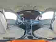 2017 Hyundai Accent SE z VIN KMHCT4AE2HU194200, wystawiony jako Copart lot #84270305 z przebiegiem 75 056 mil mil oraz Szkoda całkowita • Salvage title. Historia ofert i sprzedaży dostępna na DreamBid. Obrazek 14.