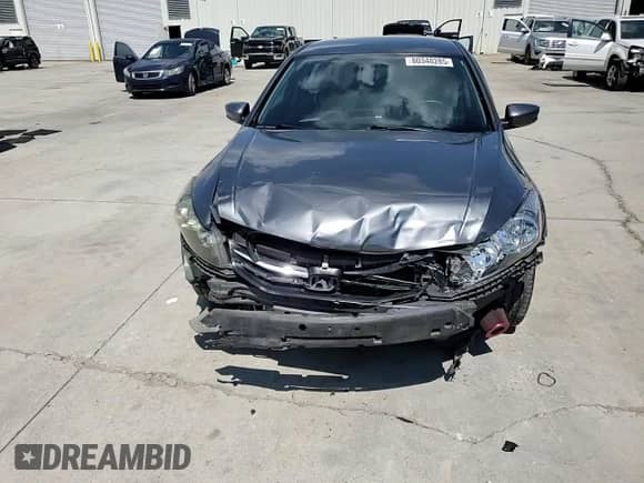 2012 Honda Accord SE с VIN 1HGCP2F62CA211653, выставлен на аукционе Copart как лот 80348285 с пробегом 298 359 миль миль и Списание • Salvage title. История ставок и продаж доступна на DreamBid. Изображение 14.