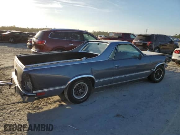 1983 Chevrolet El Camino с VIN 1GCCW80H3DR186750, выставлен на аукционе Copart как лот 51813975 с пробегом 79 508 миль миль и Списание • Salvage title. История ставок и продаж доступна на DreamBid. Изображение 3.