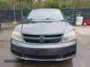 2014 Dodge Avenger SE z VIN 1C3CDZAB9EN200556, wystawiony jako IAAI lot #43288887 z przebiegiem 183 739 mil mil oraz . Historia ofert i sprzedaży dostępna na DreamBid. Obrazek 12.