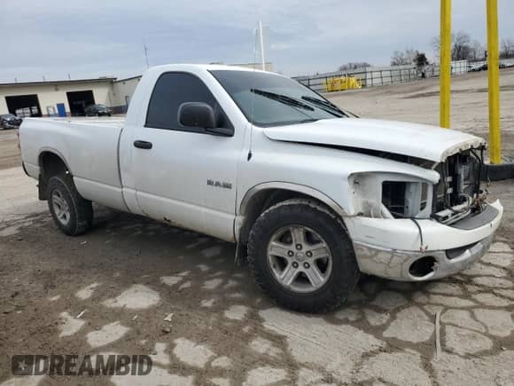2008 Dodge 1500 SLT z VIN 1D7HA16N18J185986, wystawiony jako Copart lot #46427835 z przebiegiem Nie podano mil oraz Szkoda całkowita • Salvage title. Historia ofert i sprzedaży dostępna na DreamBid. Obrazek 4.