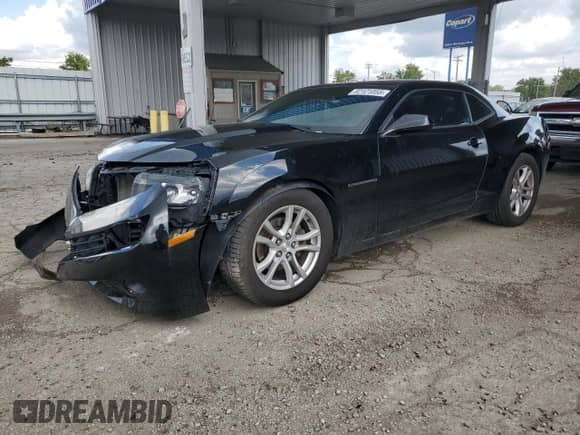 2014 Chevrolet Camaro LT with VIN 2G1FB1E32E9123396, listed as a Copart auction lot 82121055 with 131,647 mi miles and Salvage title. Bid and sale history available at DreamBid. Image 1.