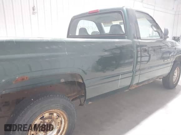 2000 Dodge 1500 Work Special с VIN 1B7HC16XXYS595802, выставлен на аукционе IAAI как лот 41389779 с пробегом 88 323 миль миль и . История ставок и продаж доступна на DreamBid. Изображение 12.