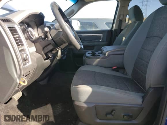 2016 Ram 1500 Big Horn z VIN 1C6RR6LM1GS107689, wystawiony jako Copart lot #48913895 z przebiegiem 69 490 mil mil oraz Czysty tytuł • Clean title. Historia ofert i sprzedaży dostępna na DreamBid. Obrazek 7.