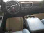 2015 Ram 1500 Tradesman z VIN 1C6RR7FG1FS760422, wystawiony jako Copart lot #81968915 z przebiegiem 150 342 mil mil oraz Szkoda całkowita • Salvage title. Historia ofert i sprzedaży dostępna na DreamBid. Obrazek 8.