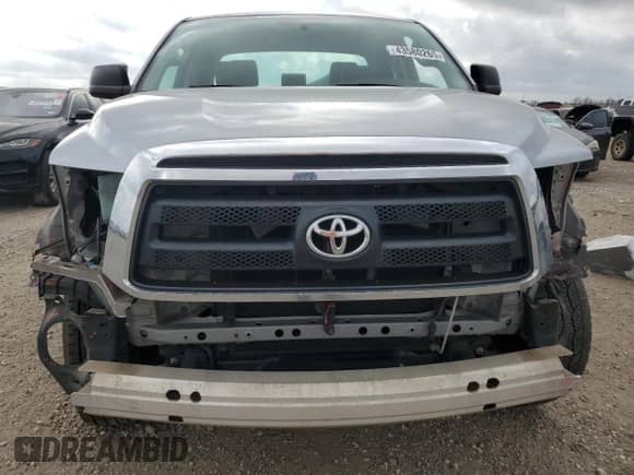 2012 Toyota Tundra z VIN 5TFRU5F13CX027956, wystawiony jako Copart lot #43580265 z przebiegiem 156 862 mil mil oraz Szkoda całkowita • Salvage title. Historia ofert i sprzedaży dostępna na DreamBid. Obrazek 5.