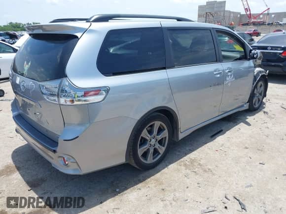 2017 Toyota Sienna SE with VIN 5TDXZ3DC2HS873638, listed as a IAAI auction lot 42448622 with 55,568 mi miles and . Bid and sale history available at DreamBid. Image 4.
