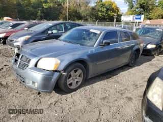 2007 Dodge Magnum with VIN 2D4FV47V17H749760, listed as a Copart auction lot 87010285 with Not provided miles and Salvage title. Bid and sale history available at DreamBid. Image 1.