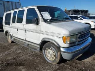 1999 Ford Econoline Cargo with VIN 1FDRE14W4XHA47293, listed as a IAAI auction lot 43502948 with 113,556 mi miles and . Bid and sale history available at DreamBid. Image 1.