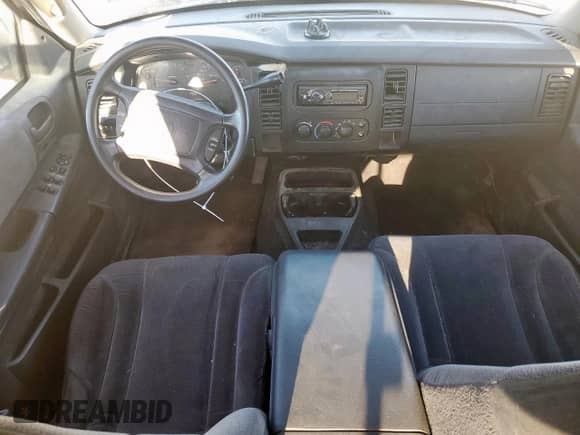 2004 Dodge Dakota SLT with VIN 1D7HL48N34S780674, listed as a Copart auction lot 90371305 with 201,955 mi miles and Clean title. Bid and sale history available at DreamBid. Image 8.