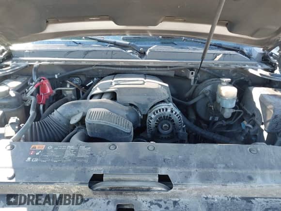 2011 Chevrolet Suburban LT z VIN 1GNSCJE09BR344091, wystawiony jako IAAI lot #41605909 z przebiegiem 312 559 mil mil oraz . Historia ofert i sprzedaży dostępna na DreamBid. Obrazek 10.