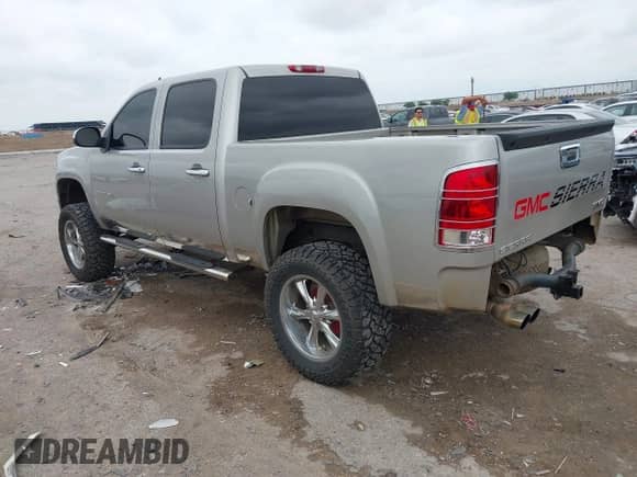 2009 GMC Sierra 1500 SL с VIN 3GTEC13C29G110873, выставлен на аукционе IAAI как лот 42114097 с пробегом 186 452 миль миль и . История ставок и продаж доступна на DreamBid. Изображение 3.