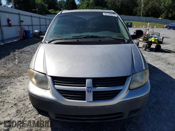 2006 Dodge Caravan SE with VIN 1D4GP25RX6B604667, listed as a Copart auction lot 82236675 with 201,286 mi miles and Clean title. Bid and sale history available at DreamBid. Image 5.