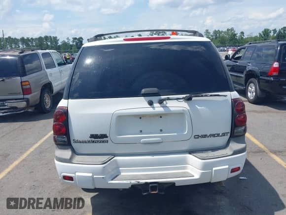 2003 Chevrolet TrailBlazer LT с VIN 1GNDS13SX32396727, выставлен на аукционе IAAI как лот 42493232 с пробегом 210 638 миль миль и . История ставок и продаж доступна на DreamBid. Изображение 16.