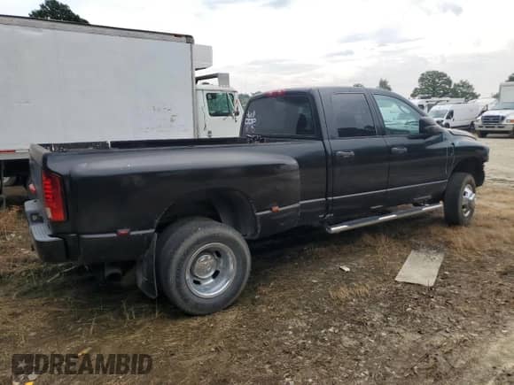 2003 Dodge 3500 ST с VIN 3D7MU48C93G826105, выставлен на аукционе Copart как лот 62268605 с пробегом 268 714 миль миль и Списание • Salvage title. История ставок и продаж доступна на DreamBid. Изображение 3.