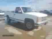 1989 Chevrolet Silverado 2500 z VIN 1GCGC24K2KE265182, wystawiony jako Copart lot #43181655 z przebiegiem 224 959 mil mil oraz Szkoda całkowita • Salvage title. Historia ofert i sprzedaży dostępna na DreamBid. Obrazek 4.