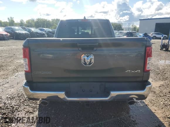 2022 Ram 1500 Big Horn z VIN 1C6SRFMT1NN250645, wystawiony jako Copart lot #69775415 z przebiegiem 30 452 mil mil oraz Szkoda całkowita • Salvage title. Historia ofert i sprzedaży dostępna na DreamBid. Obrazek 6.