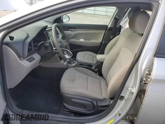 2020 Hyundai Elantra SE с VIN KMHD74LF1LU926825, выставлен на аукционе Copart как лот 81186345 с пробегом 152 225 миль миль и Списание • Salvage title. История ставок и продаж доступна на DreamBid. Изображение 7.