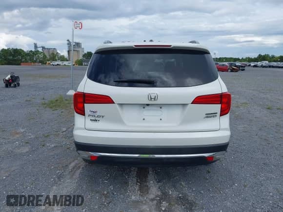 2016 Honda Pilot Touring с VIN 5FNYF6H98GB068274, выставлен на аукционе IAAI как лот 42992897 с пробегом 120 667 миль миль и . История ставок и продаж доступна на DreamBid. Изображение 16.