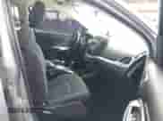 2017 Dodge Journey SE z VIN 3C4PDCAB7HT626826, wystawiony jako IAAI lot #43221740 z przebiegiem 77 842 mil mil oraz . Historia ofert i sprzedaży dostępna na DreamBid. Obrazek 5.