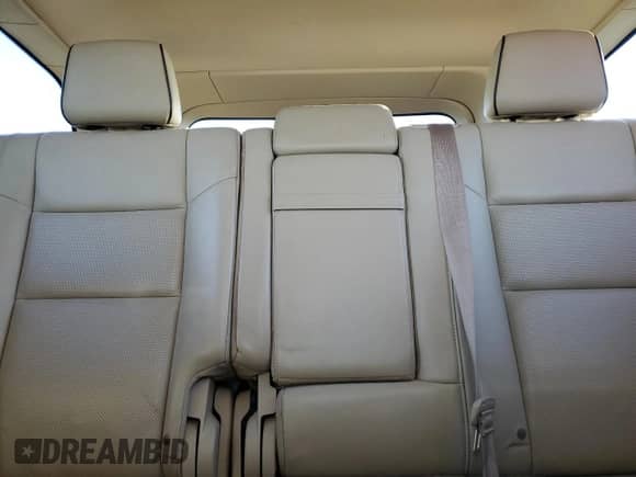 2015 Jeep Grand Cherokee High Altitude z VIN 1C4RJFCM9FC844986, wystawiony jako Copart lot #82248755 z przebiegiem 99 862 mil mil oraz Czysty tytuł • Clean title. Historia ofert i sprzedaży dostępna na DreamBid. Obrazek 10.