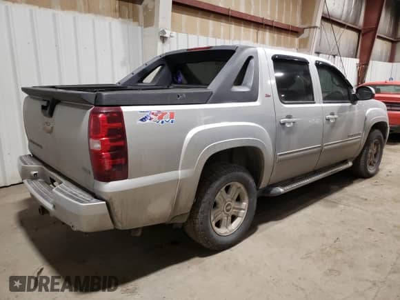 2010 Chevrolet Avalanche LT with VIN 3GNVKFE04AG113711, listed as a Copart auction lot 49735114 with 131,488 mi miles and Non repairable. Bid and sale history available at DreamBid. Image 3.