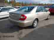 2003 Toyota Camry XLE с VIN 4T1BE32K13U248146, выставлен на аукционе IAAI как лот 43501304 с пробегом 263 862 миль миль и . История ставок и продаж доступна на DreamBid. Изображение 4.
