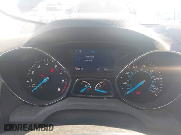 2014 Ford Escape SE with VIN 1FMCU0GX9EUA94394, listed as a IAAI auction lot 43392846 with 131,570 mi miles and . Bid and sale history available at DreamBid. Image 7.